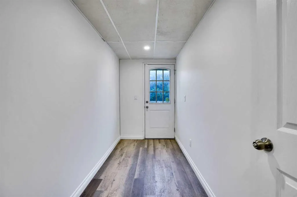 76 Coach Manor Rise SW