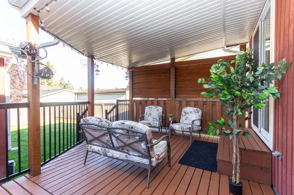 116 Carroll Crescent