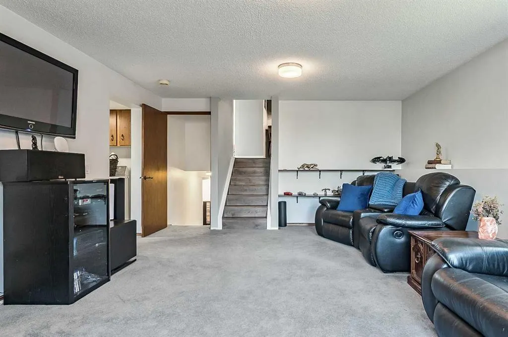 72 Beaconsfield Way NW