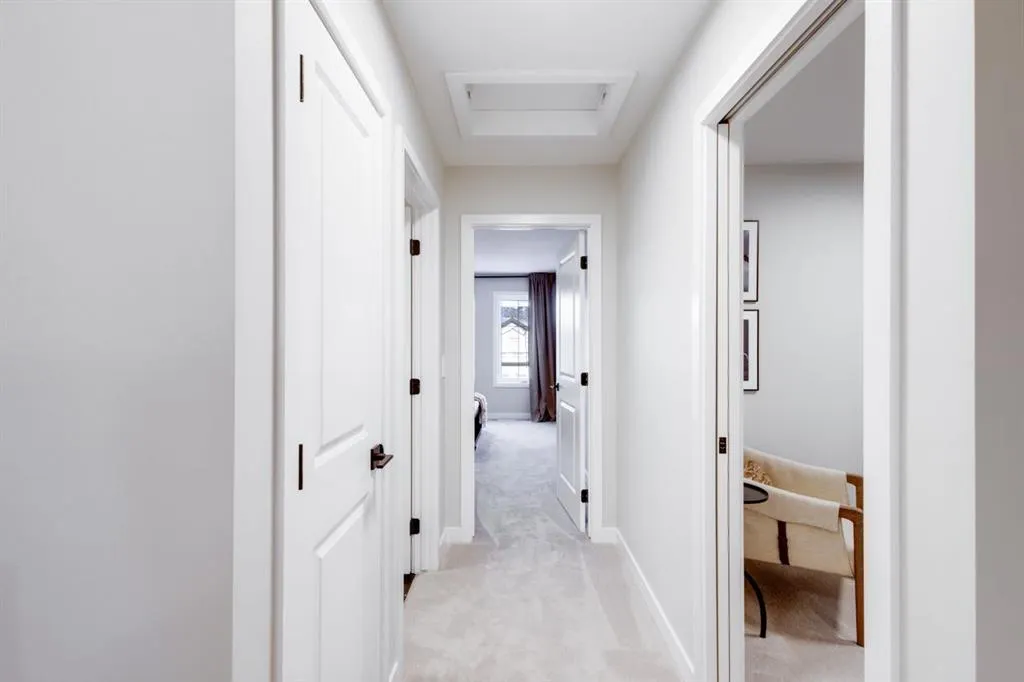 104 Sundown Crescent