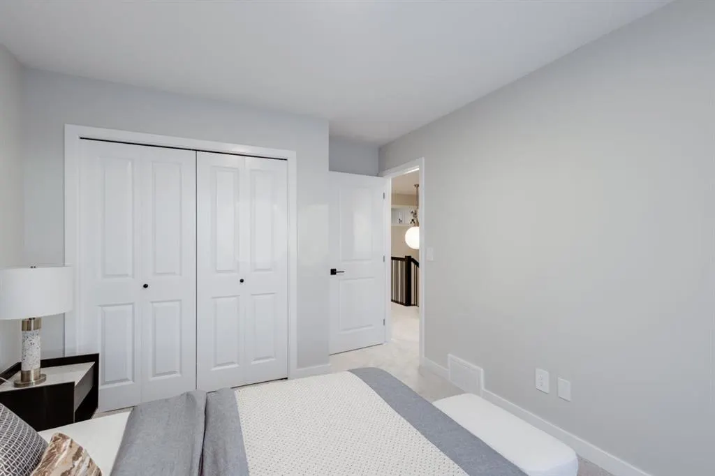 104 Sundown Crescent