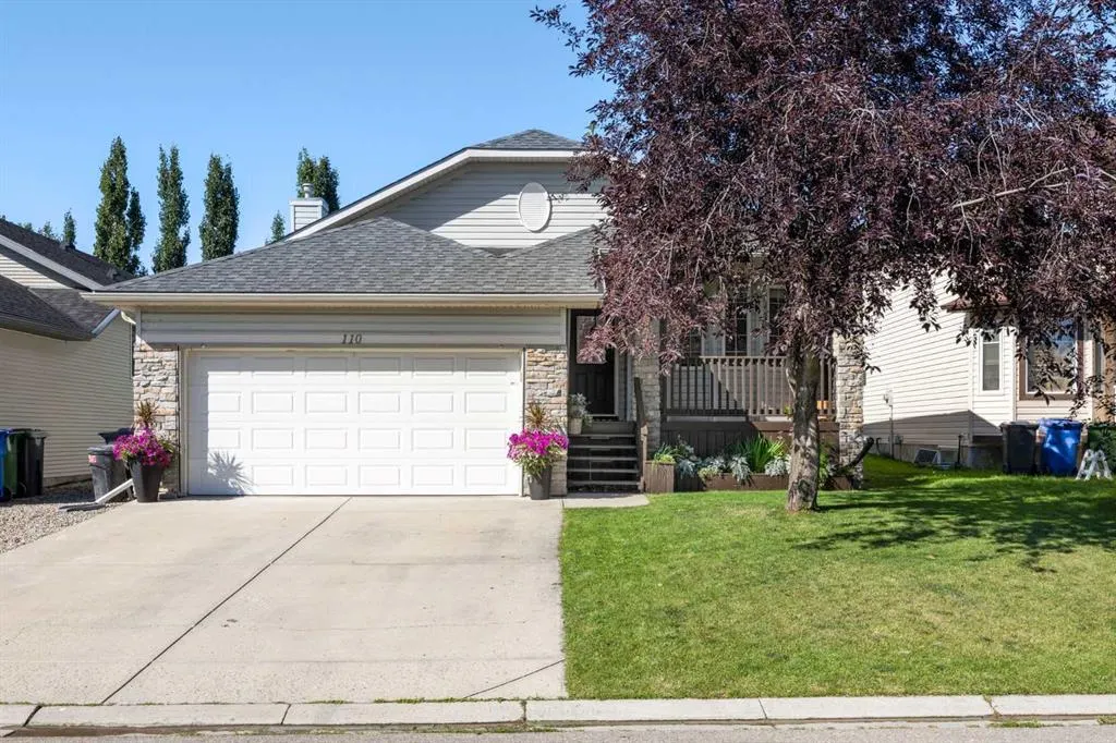 110 West Lakeview Crescent