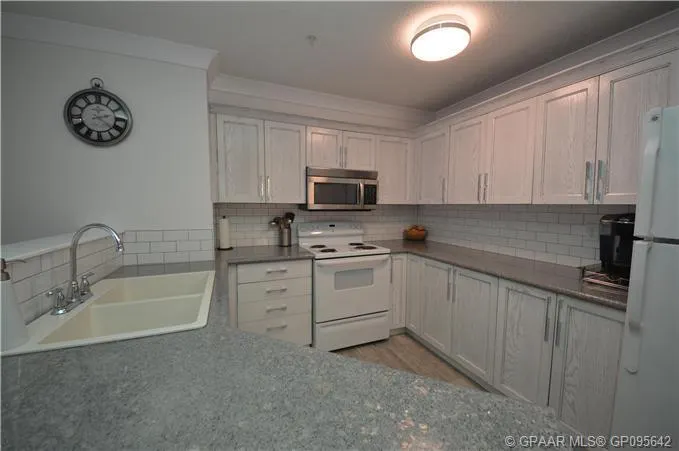 11240 104 Avenue, #104