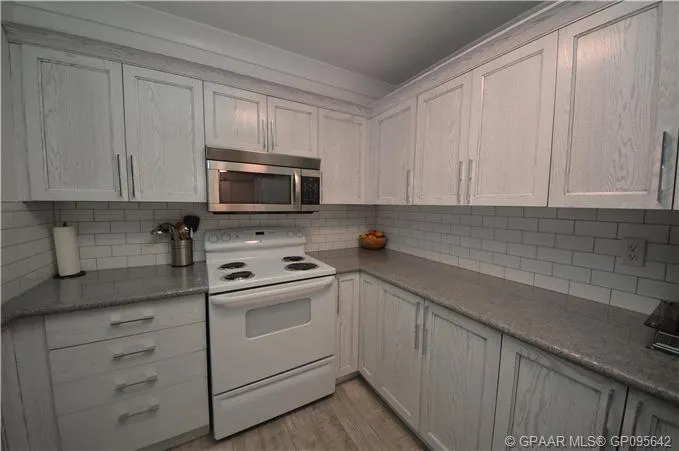 11240 104 Avenue, #104