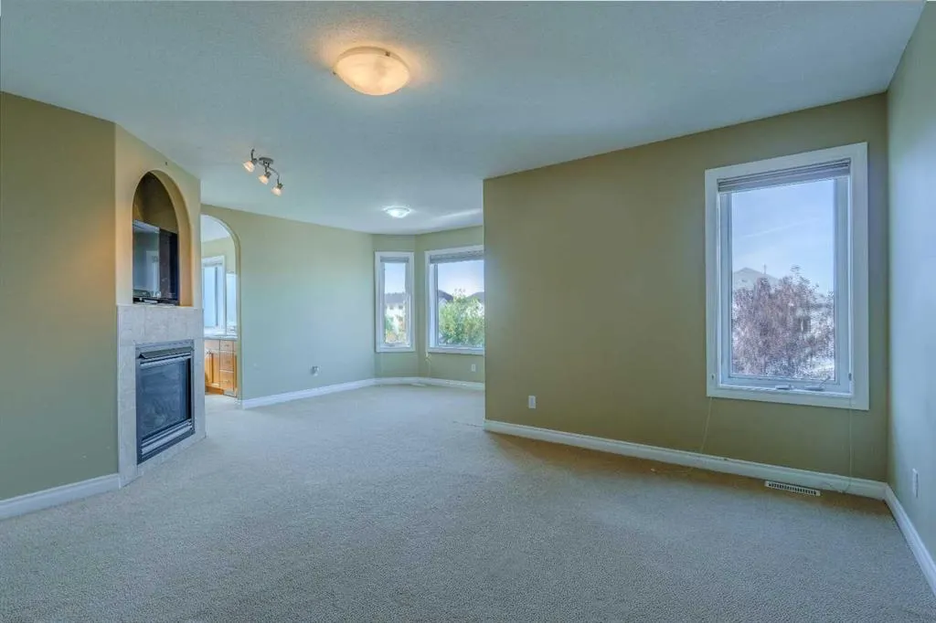 114 Cottonwood Creek Way