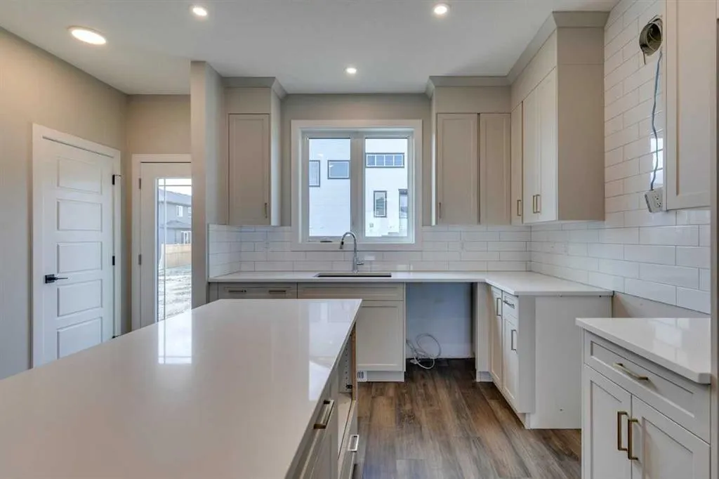 45 Ambleton Boulevard NW