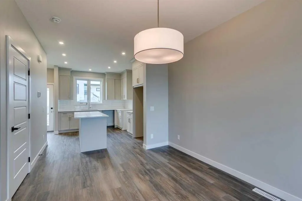 45 Ambleton Boulevard NW