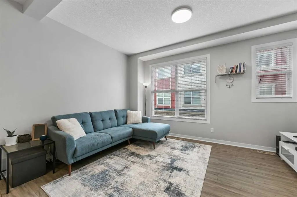37 New Brighton Point SE