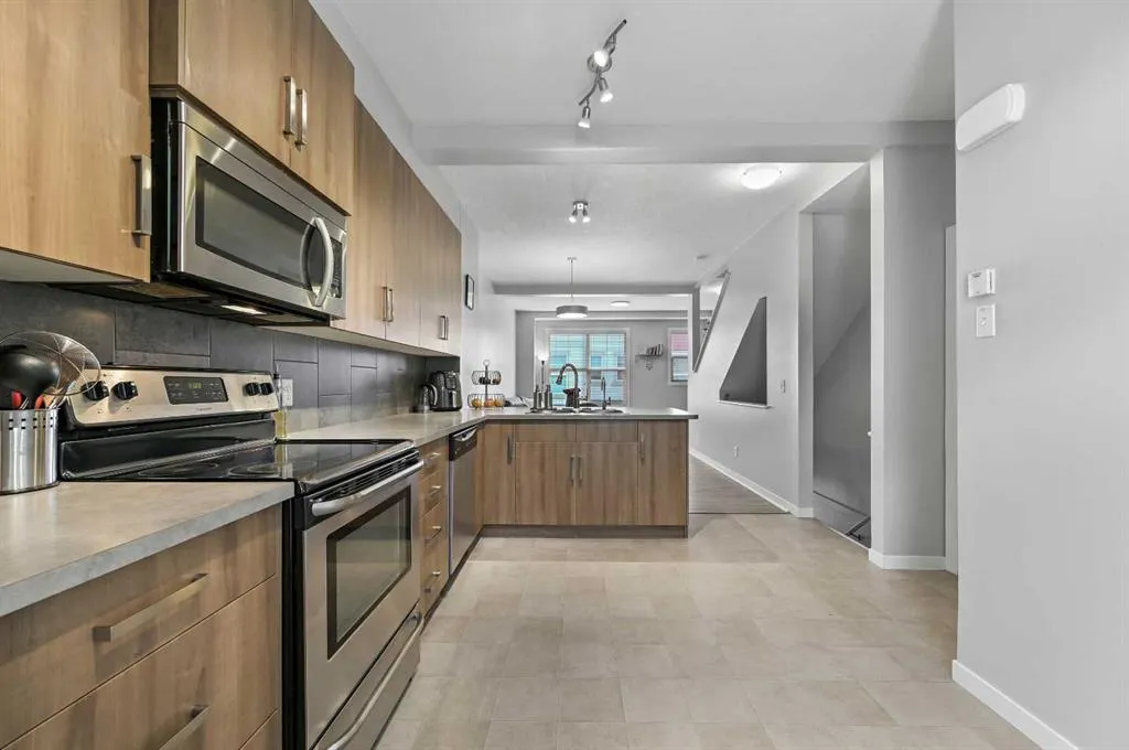 37 New Brighton Point SE