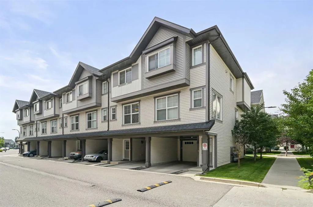 37 New Brighton Point SE