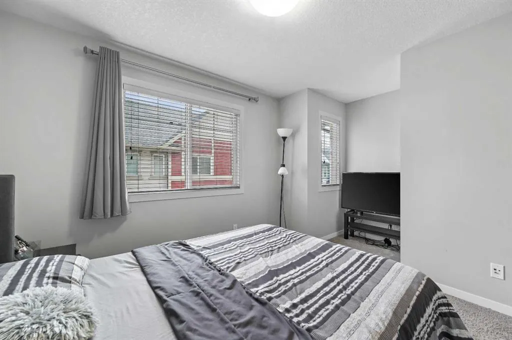 37 New Brighton Point SE
