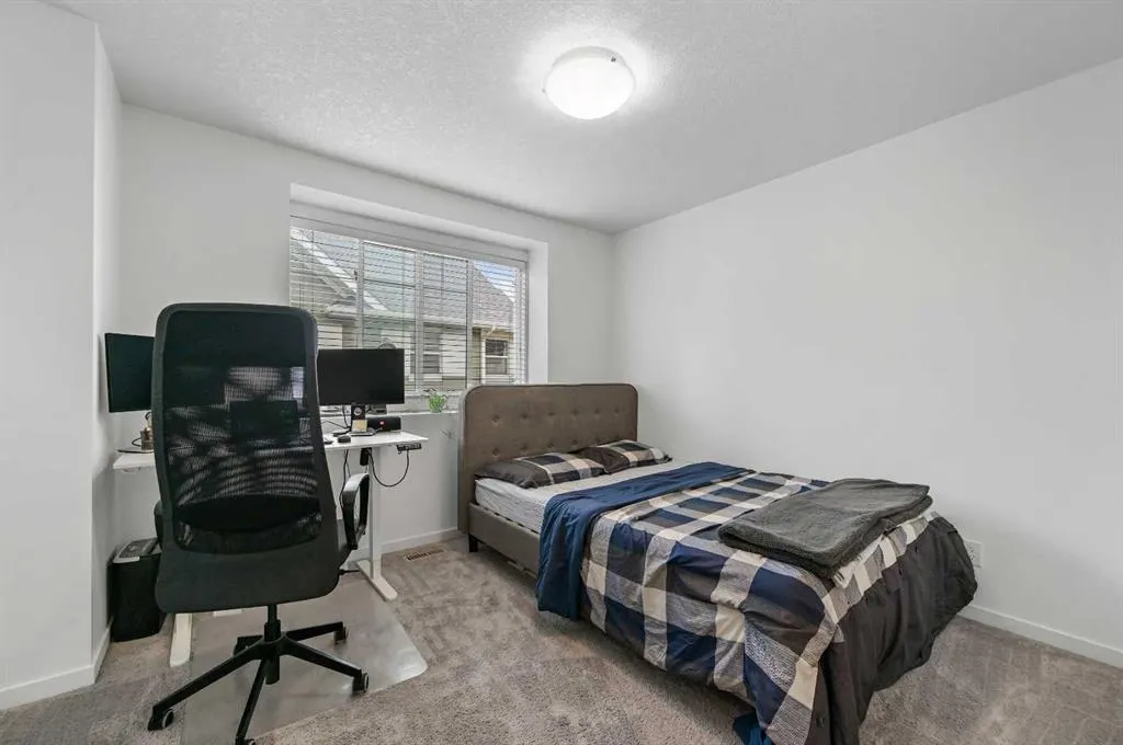 37 New Brighton Point SE