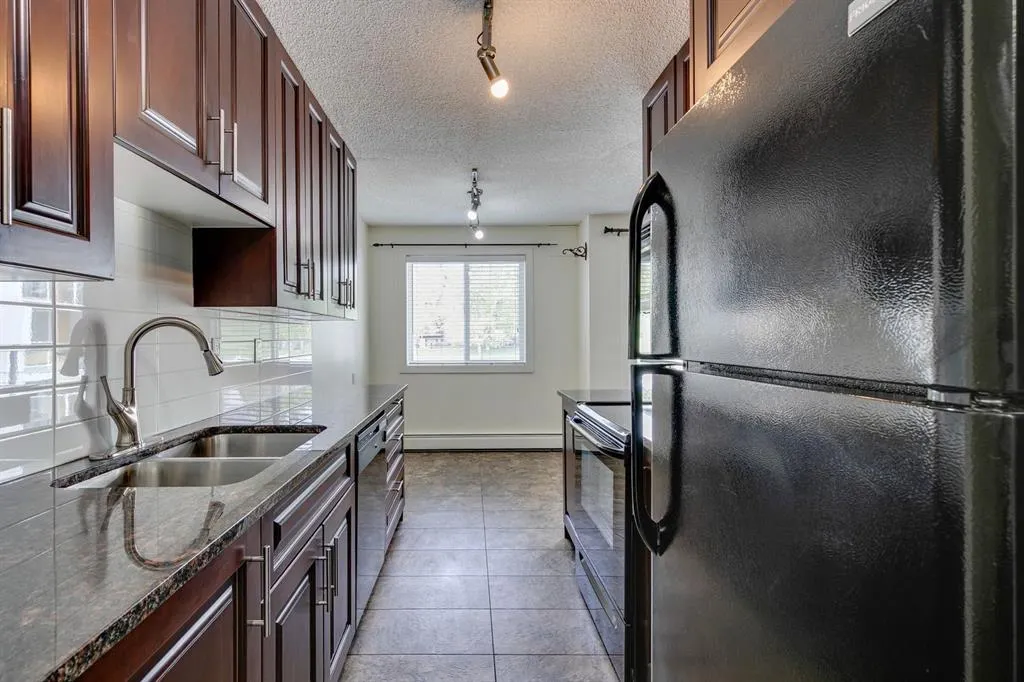 4455A Greenview Drive NE, #203