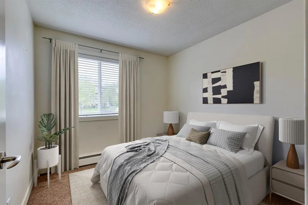 4455A Greenview Drive NE, #203