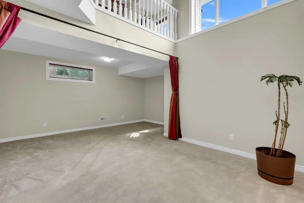 169 Crystal Shores Grove