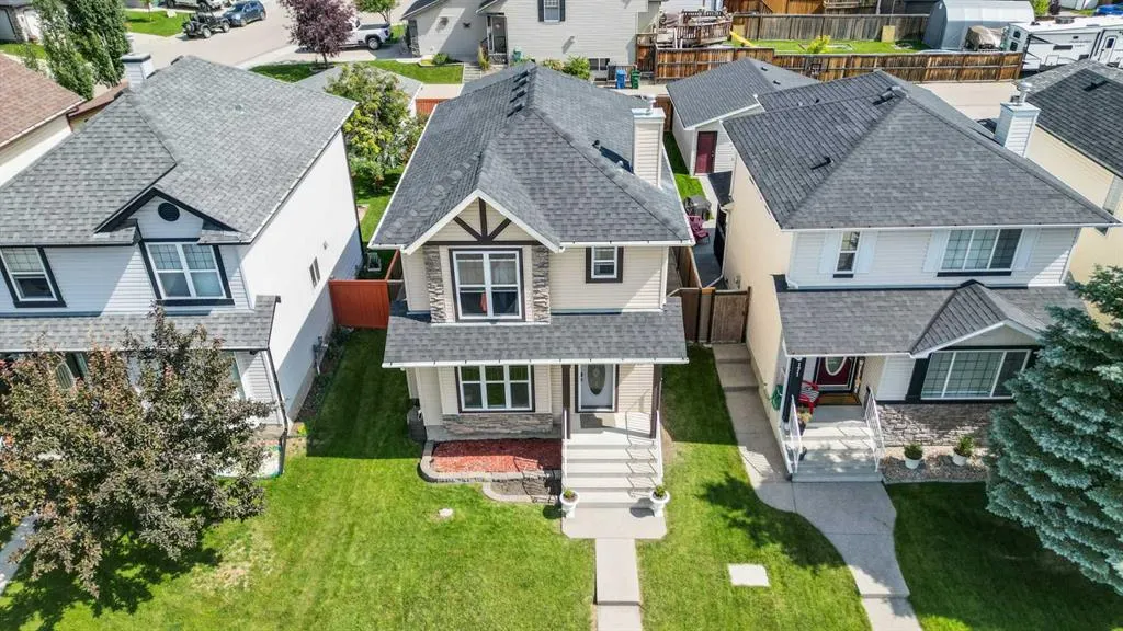 169 Crystal Shores Grove