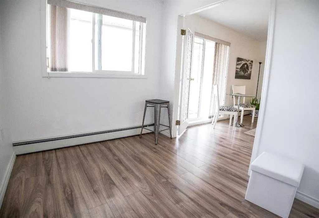 4614 47A Avenue, #401