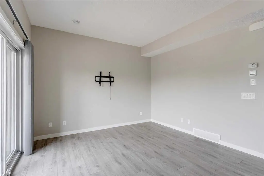 250 Fireside View, #1009