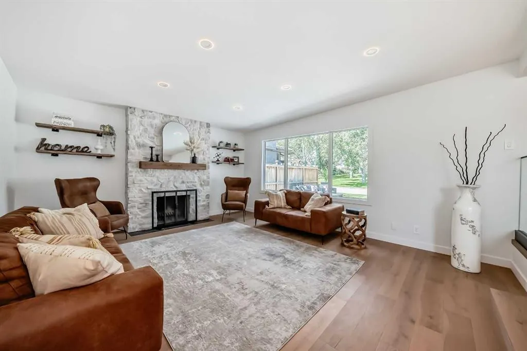 191 Lake Arrow Green SE
