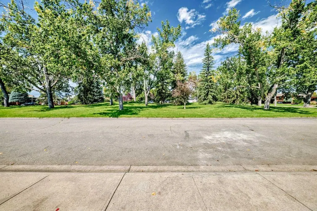 191 Lake Arrow Green SE