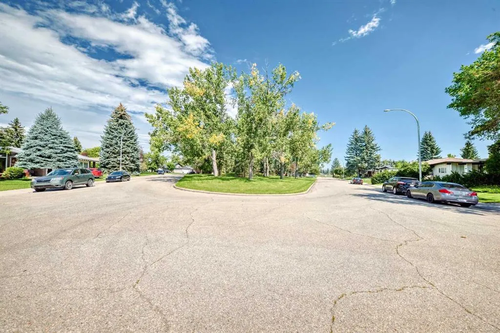 191 Lake Arrow Green SE