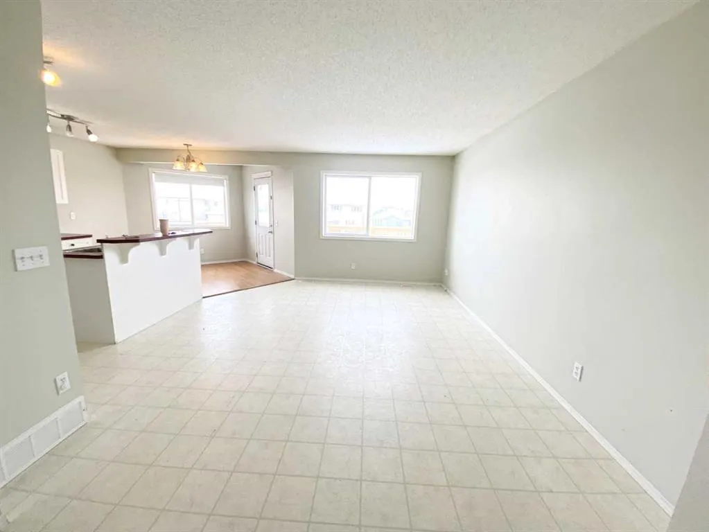 244 Taralake Terrace NE