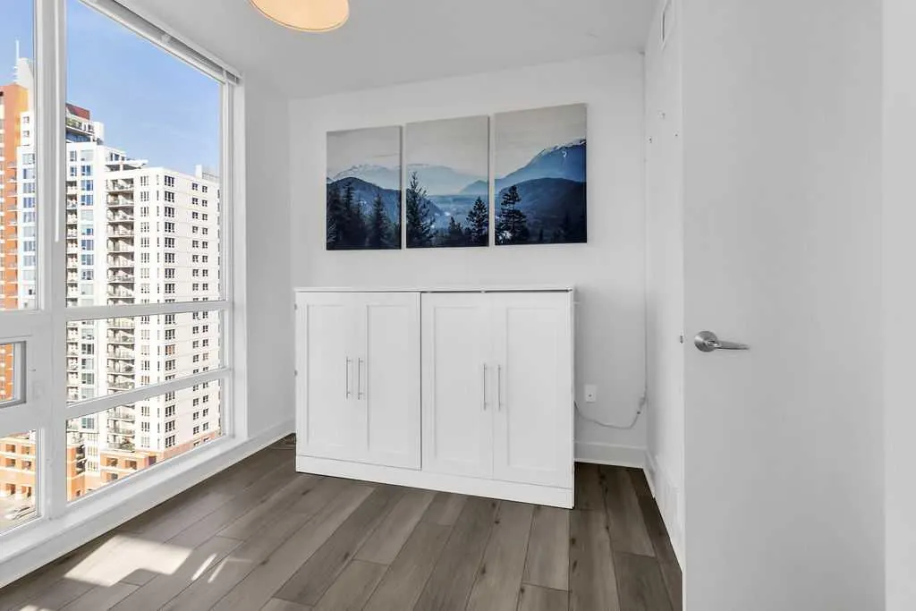 1118 12 Avenue SW, #1402