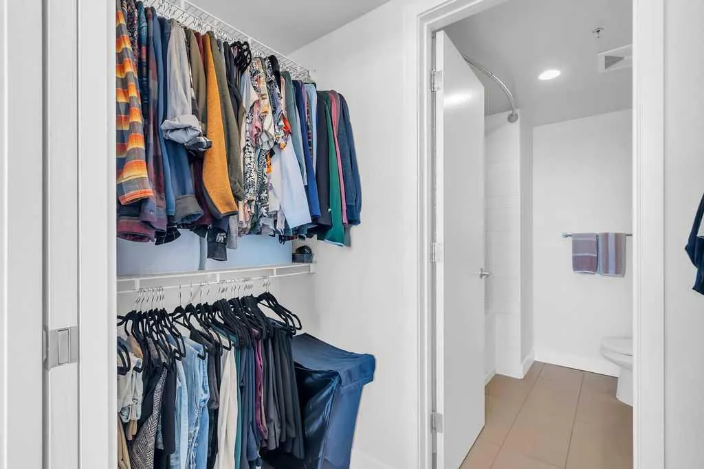 1118 12 Avenue SW, #1402