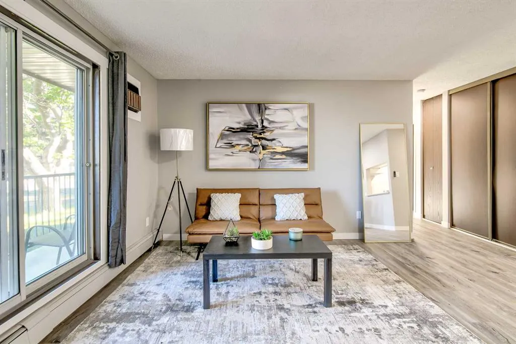 420 Columbia Boulevard W, #109