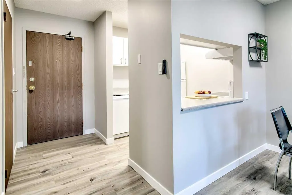 420 Columbia Boulevard W, #109