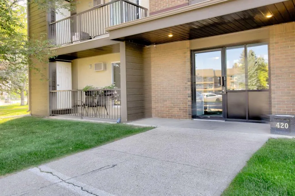 420 Columbia Boulevard W, #109