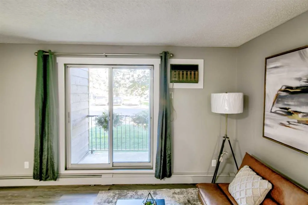 420 Columbia Boulevard W, #109