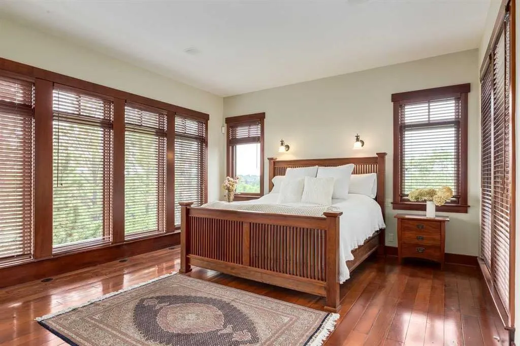 32 Wolfwillow Ridge