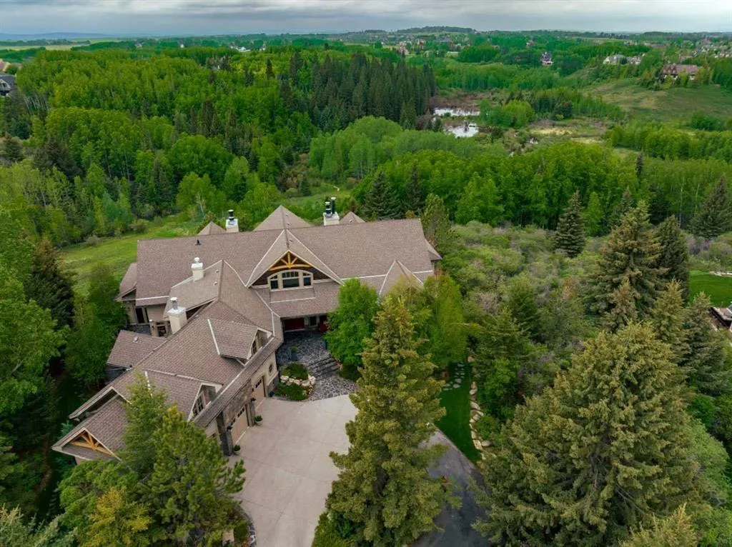 32 Wolfwillow Ridge