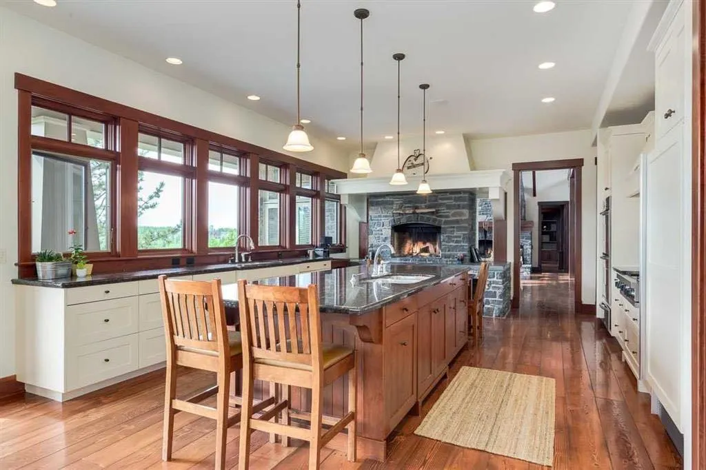 32 Wolfwillow Ridge