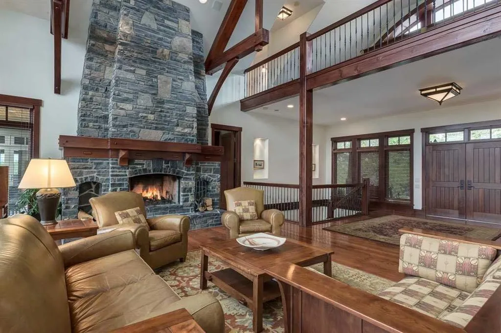 32 Wolfwillow Ridge