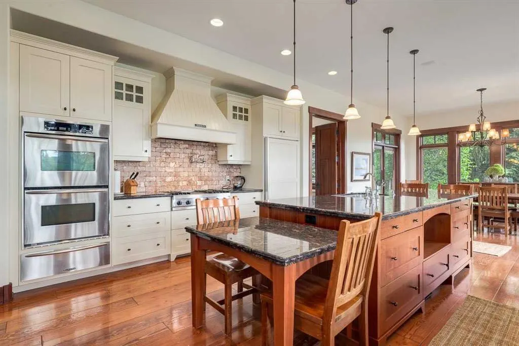 32 Wolfwillow Ridge
