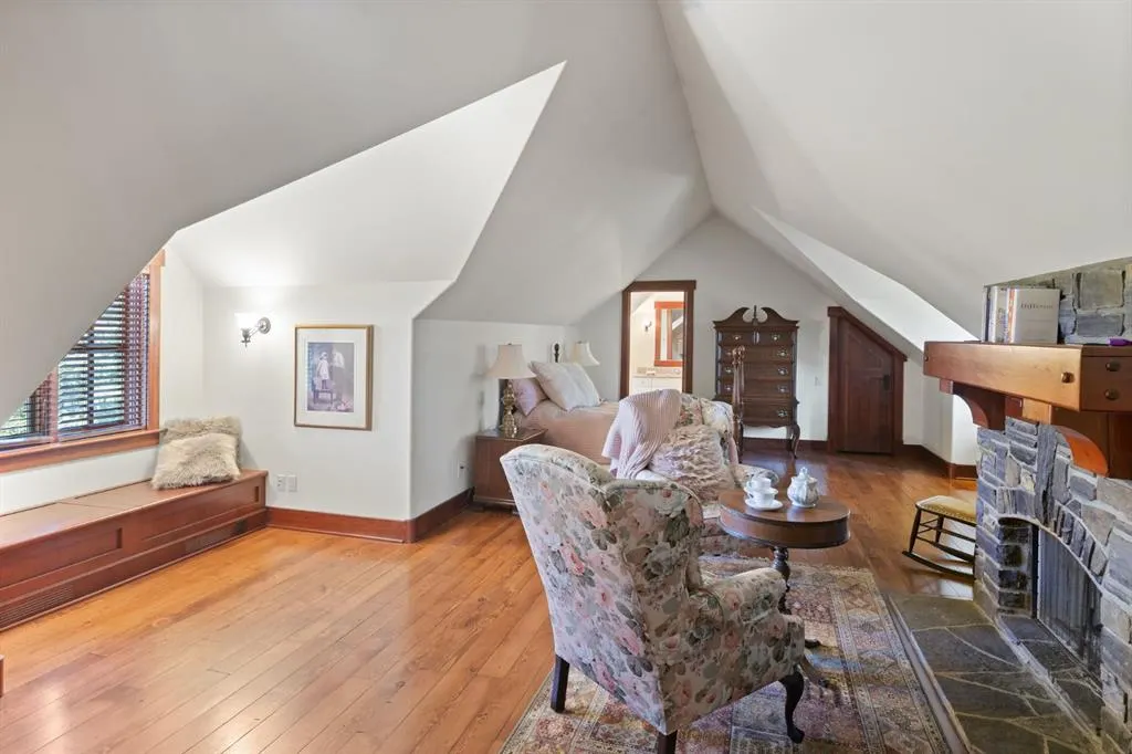 32 Wolfwillow Ridge