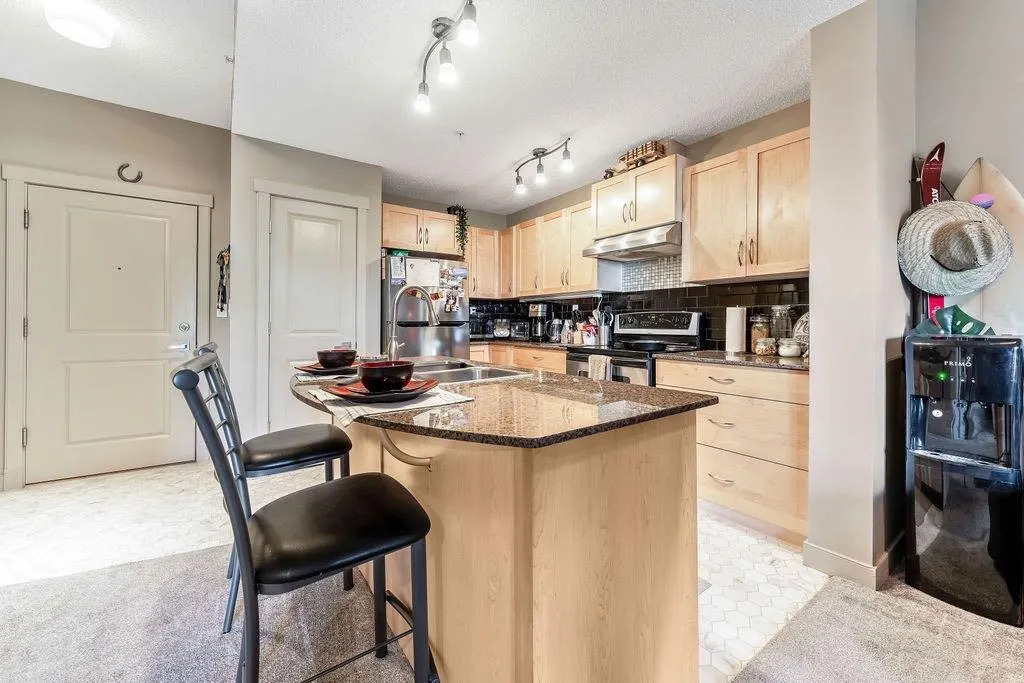 5605 Henwood Street SW, #3305