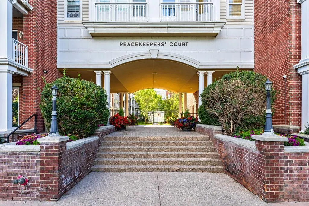 5605 Henwood Street SW, #3305
