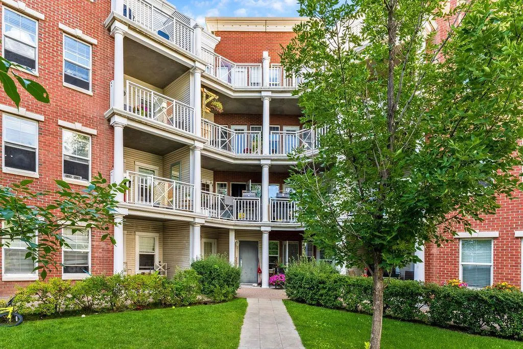 5605 Henwood Street SW, #3305