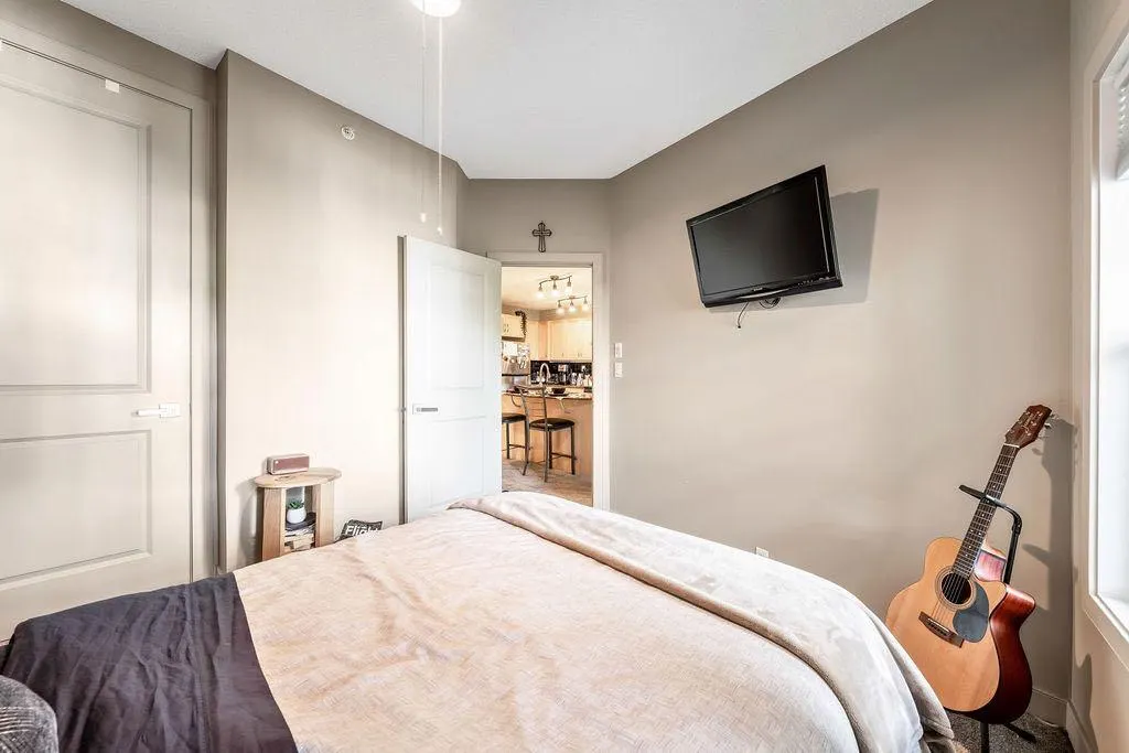 5605 Henwood Street SW, #3305