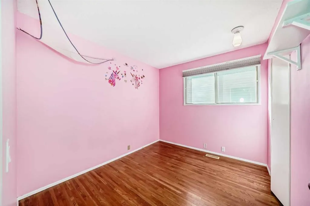 131 Bracewood Road SW