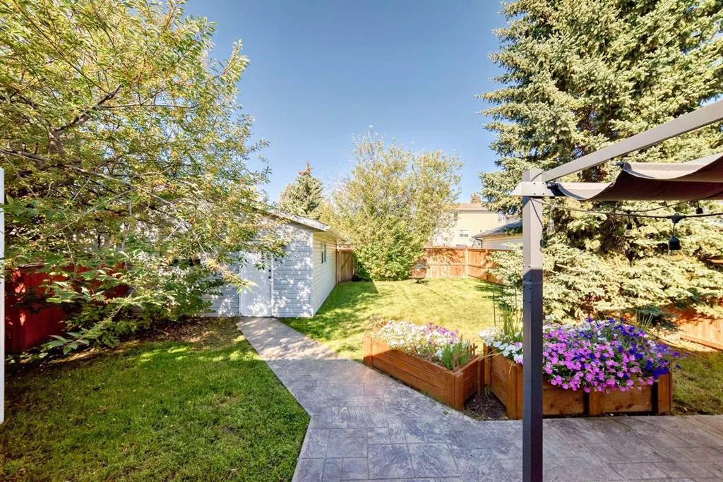 131 Bracewood Road SW