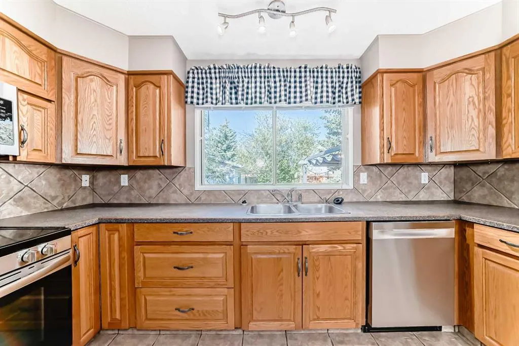 131 Bracewood Road SW