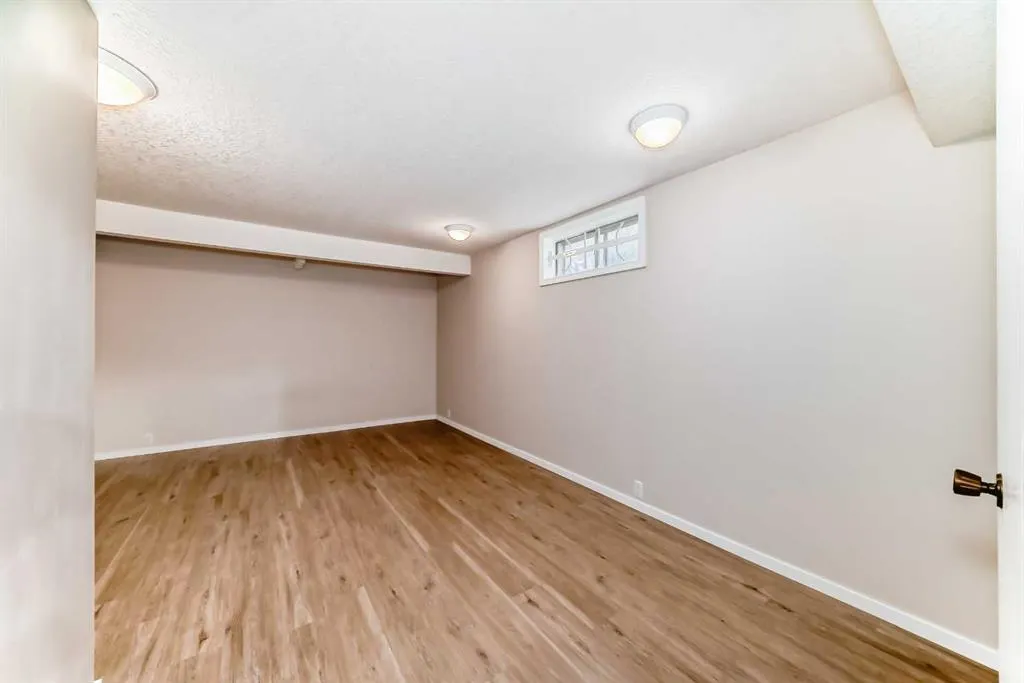 131 Bracewood Road SW
