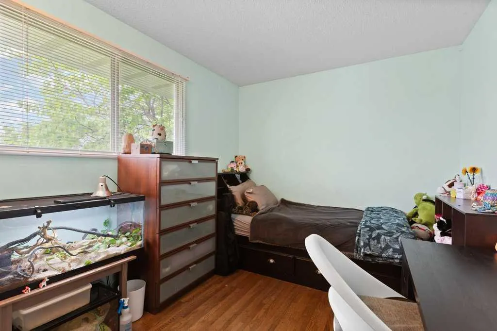 131 Bracewood Road SW