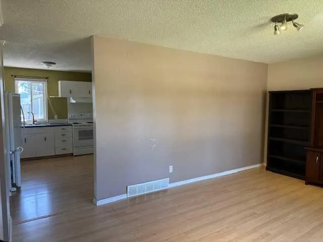 10203 103 Street