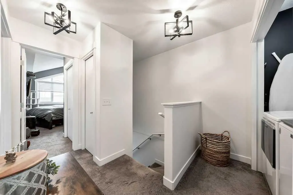 308 Redstone View
