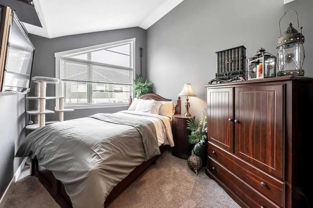 308 Redstone View